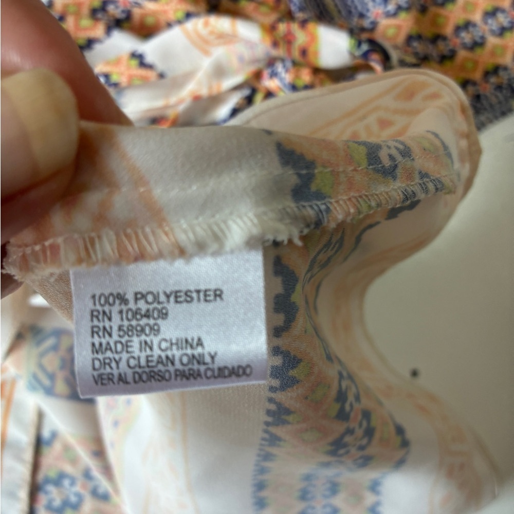 Cremieux Short Sleeve, Tie Front Blouse, Size Medium, Lightweight, Worn Once - Picture 6 of 8
